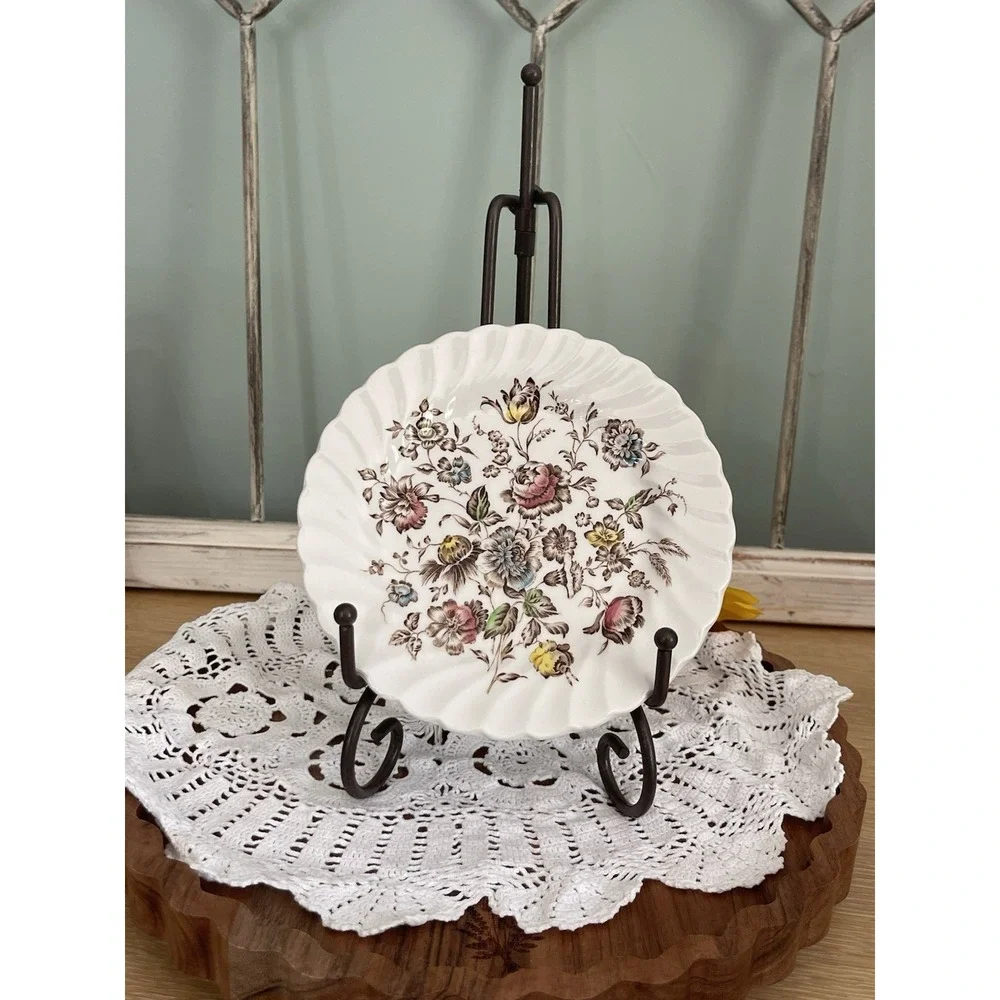 Vintage Johnson Brothers Staffordshire Bouquet 6 Piece Setting England IRONSTONE